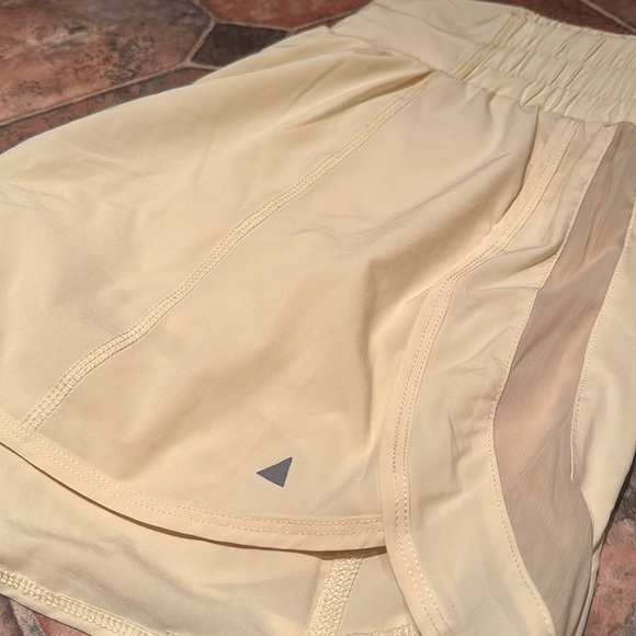 Vitality breeze short - Picture 2 of 2